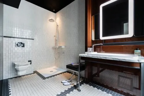 Hotel Les Bains Paris photo 13