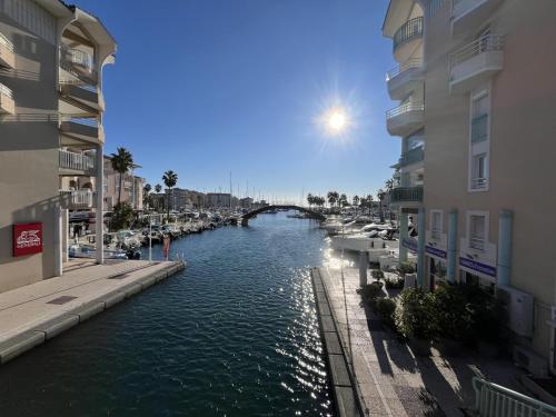 Port Frejus Le Nautica T2-3 capacite 4-5 p
