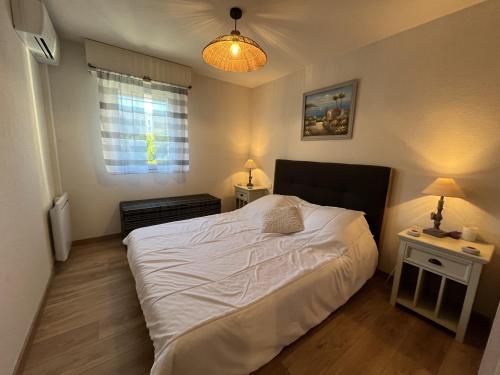 Port Frejus Le Nautica T2-3 capacite 4-5 p