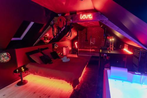 Love Room L'Ombre du Désir Secret