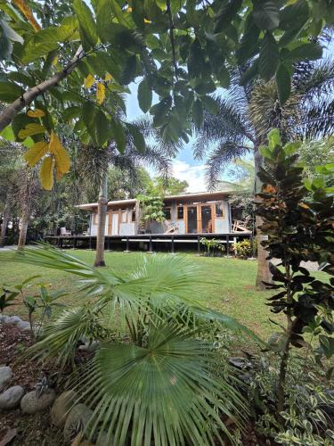 Jardí fora de Casa Poco a Poco
