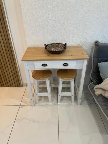 2 pièces avec terrasse -Calme-Sans vis à vis-garage-centre de Cannes