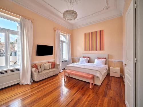 Acropolis Whitehouse Mansion in Plaka by JJ Hospitality