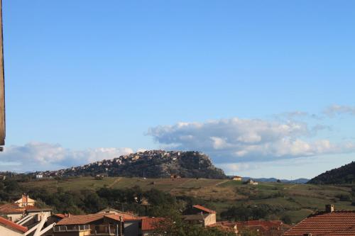 Nespecifikovaný výhled na hory nebo výhled na hory při pohledu z bed and breakfast