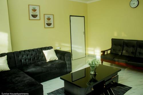 Sunrise House - Air Conditioned Apartments