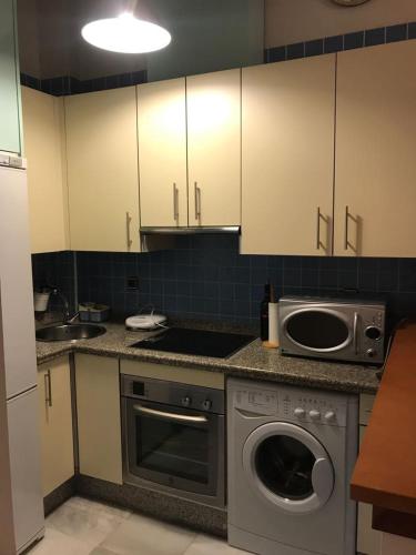 nice apartment on Calle Cuna, 2 balconies