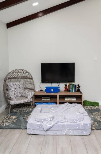 Luxury 4BR, Sleeps 12, Heated Pool, Near Universal Studios photo 54
