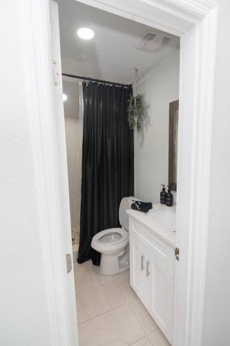 Luxury 4BR, Sleeps 12, Heated Pool, Near Universal Studios photo 68