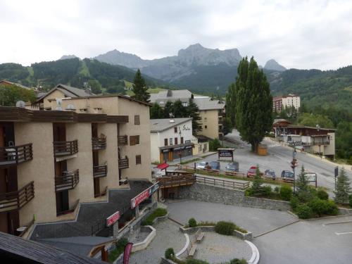 Studio lumineux au Sauze, 4 pers, accès pistes - FR-1-804-62