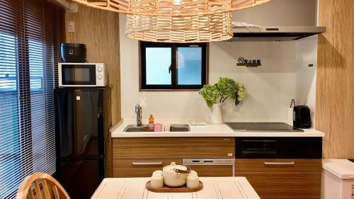 JIA Kaken Osaka 嘉建 Brand-New 3-Story Japanese-Style Holiday Villa Terrace 3 Bedrooms Sleeps Up to 12 Guests Direct to Kansai Airport