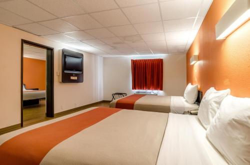 Ένα ή περισσότερα κρεβάτια σε δωμάτιο στο Motel 6-York, NE