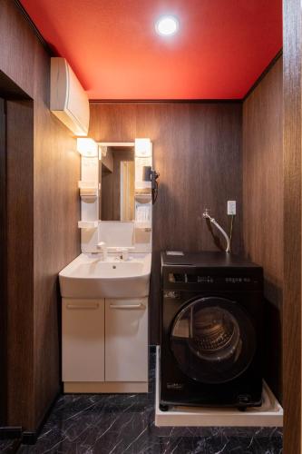 J-BASE LITTLE VEGAS Osaka Noda-UMEDA5min-2-Bedroom Unit for 10 Guests