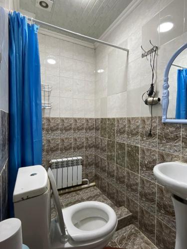 Kupatilo u objektu Snow Leopard Hostel