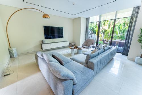 Exquisite Jumeirah Bay Island Retreat 3 BR plus maids room