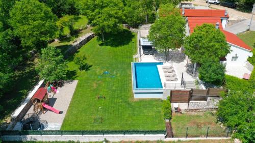 Villa Veronika - Makarska by Villas Guide