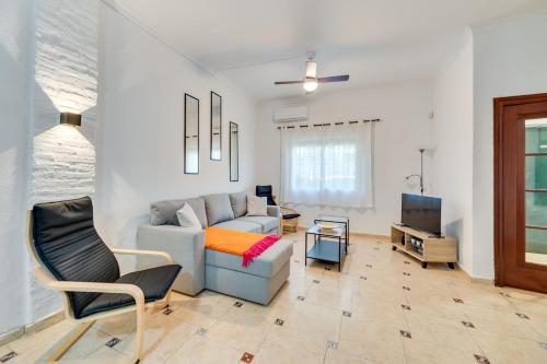 Villa Mari Carmen - Malaga Beach Escape