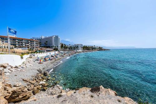 Toboso 1R Beach Living