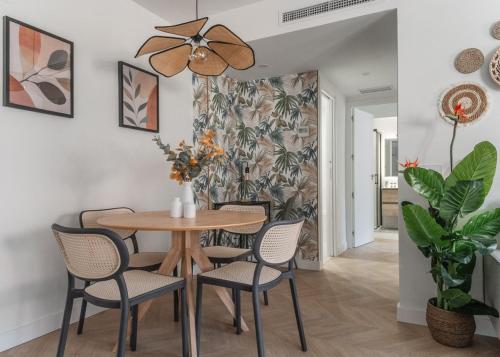 Bright cozy - 2 Bdrs 2 Baths -Barrio Salamanca