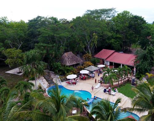 Foto de la galería de The Log Cab-Inn en San Ignacio