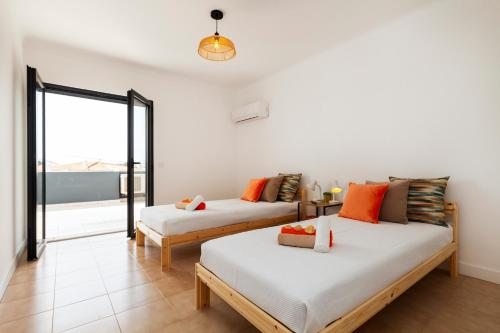 Villa Solarys - Moradia Moderna com Piscina Aquecível em Albufeira