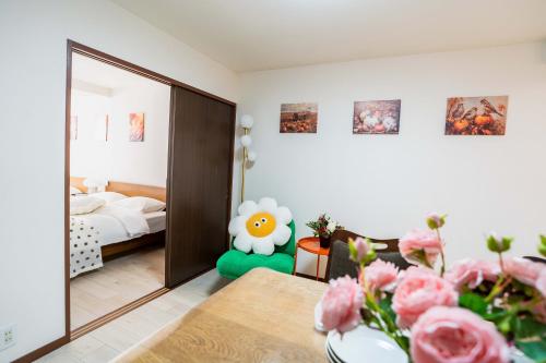 203 Room, a 6-minute walk from Tokyo Koiwa Station Direct connected to Shinjuku and Akihabara Stations Comfortable one-bedroom apartment with separate wet and dry areas