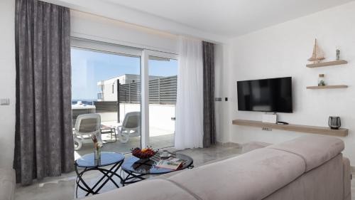 Sunny Lux Villa 2 in Makarska by Villas Guide