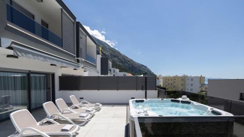 Sunny Lux Villa 3 in Makarska by Villas Guide