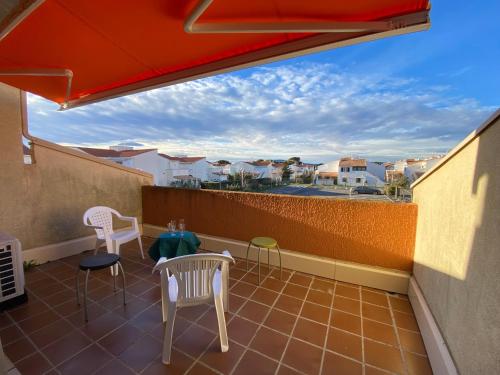 Port Leucate T2 Cabine 4 pers, RDC surélevé, Terrasse Ouest, Parking privé, Proche mer, Équipé - FR-1-798-5
