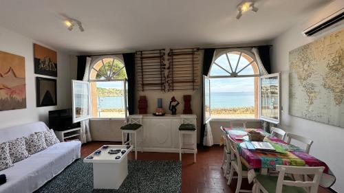 Apartamento con jardín a 11 metros de la playa. B3.