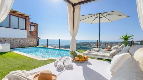 Villa Olivo Torrox by Ruralidays