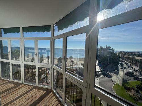 Apartamentos Premium Playa Postiguet 1ª linea