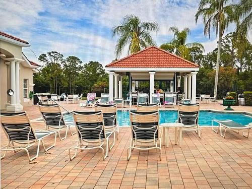 25% Off 7BR Theme Villa PoolSpaGameRoom photo 48