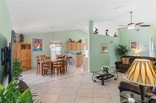 25% Off 4BR Pool VillaGame Room photo 6