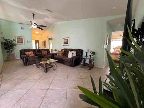 25% Off 4BR Pool VillaGame Room photo 12