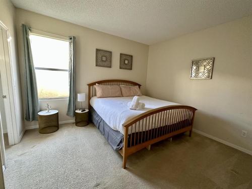 25% Off Sunset Themed Retreat photo 17