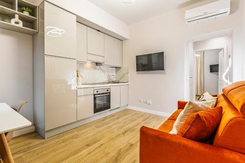Modern Apartment near Metro - Easy Access Duomo