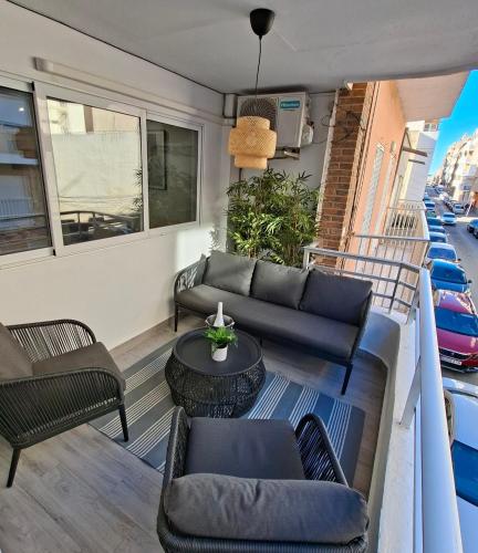 Spacious 3BR Apartment with Terrace 300m Beach PMT13 photo 5