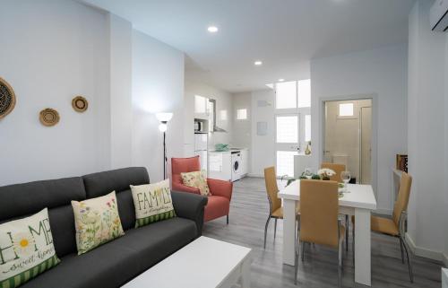 Holidays & Home Estudio El Palo 8B, 400 m playa