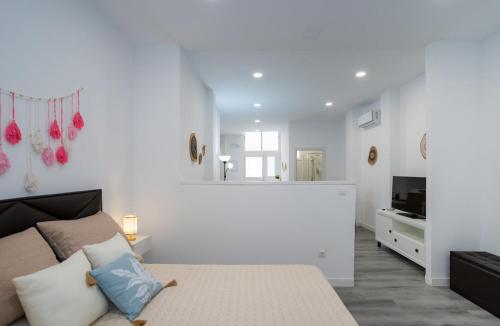Holidays & Home Estudio El Palo 8B, 400 m playa