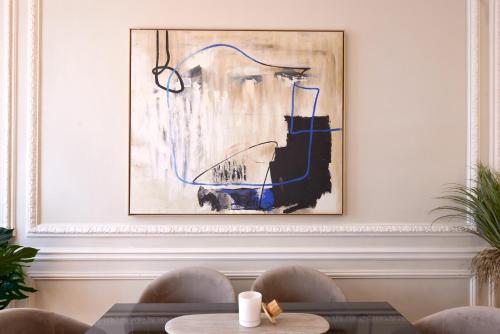 Chic Haussmann Apartment