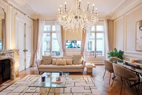 Chic Haussmann Apartment