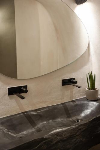 One of One Suites Oia