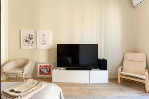 HACCA Collection - Buenos Aires & Central Station 1BR