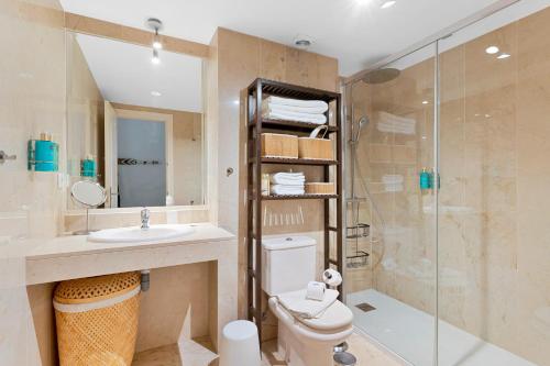 Casa Aloha with Pool in Puerto Banús close to BEACH and GOLF