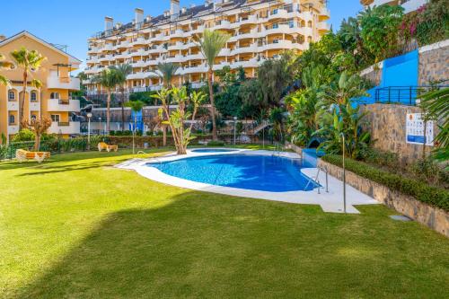 Casa Aloha with Pool in Puerto Banús close to BEACH and GOLF