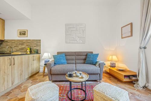 REF 2038 - Cannes - Superb fully renovated one-bedroom apartment