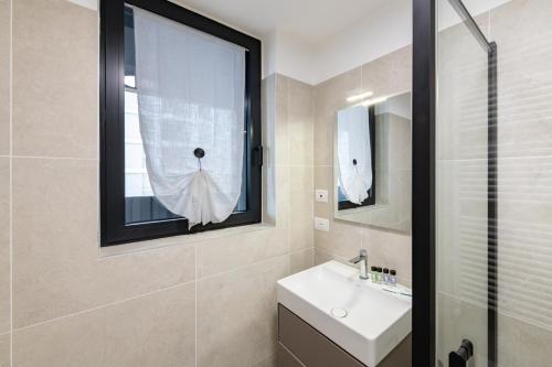 Parcheggio gratuito - New 1BDR con Terrazzo