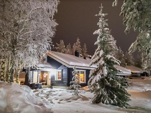 Holiday Home Lomaylläs b19 - palovaarankaarre 2 b by Interhome