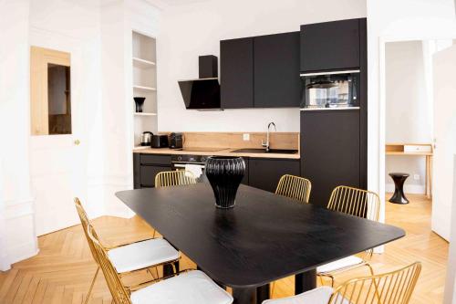 Charming apartment- 2BR-4P- Quai du Rhone