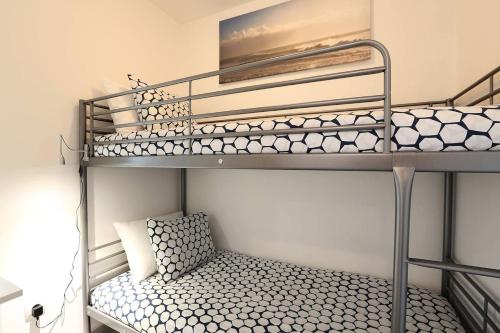 Hills and Waves Apartment